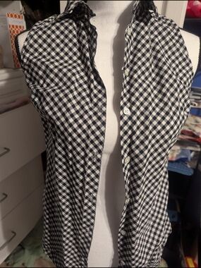 Ann Taylor Black and White Gingham Button-Down Shirt - Casual